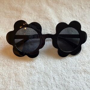 Black Flower-Shaped Kids Sunglasses